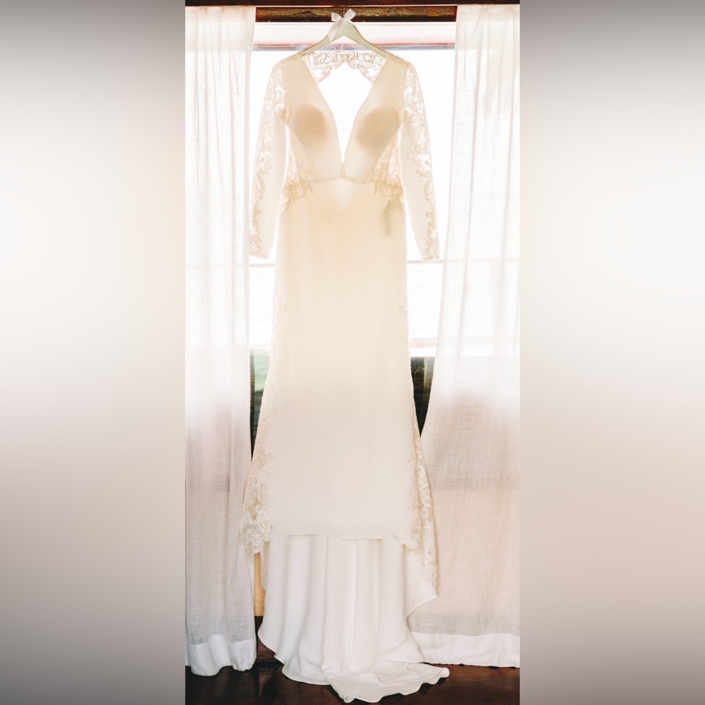 Pronovias, Kaya- Wedding Gown, Size 10. - Picture 4 of 6